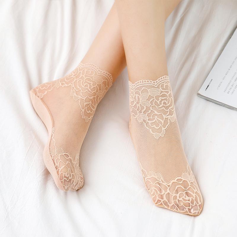 New Women's Non-Slip Invisible Lace Boat Socks - Thin, Hollow, Shallow Bed Sock Design