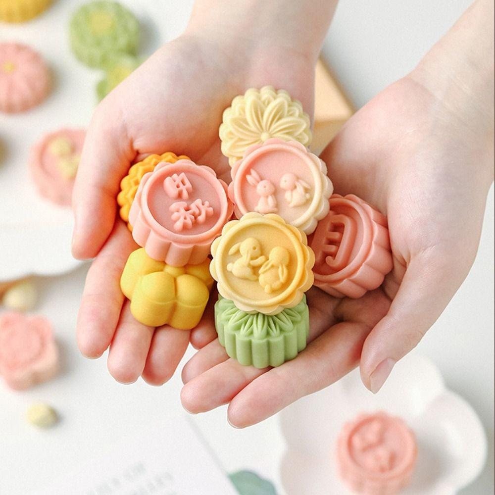 Rabbit Pattern Mooncake Stamp Plastic Mooncake Molds Cute   Baby Complementary Food