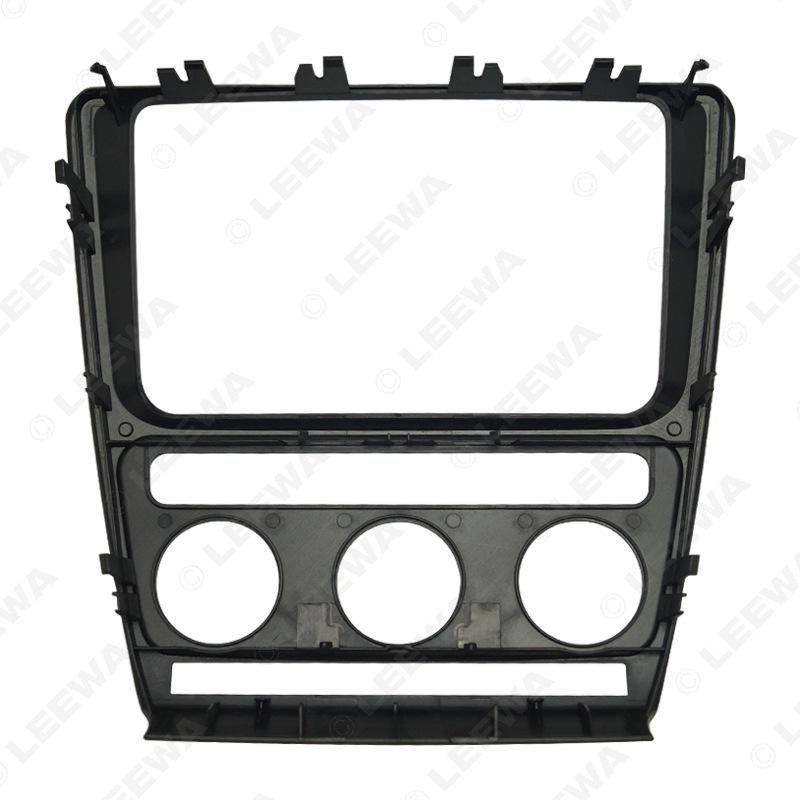 2004-2009 Skoda Octavia Double DIN Radio/CD/DVD Faceplate Adapter