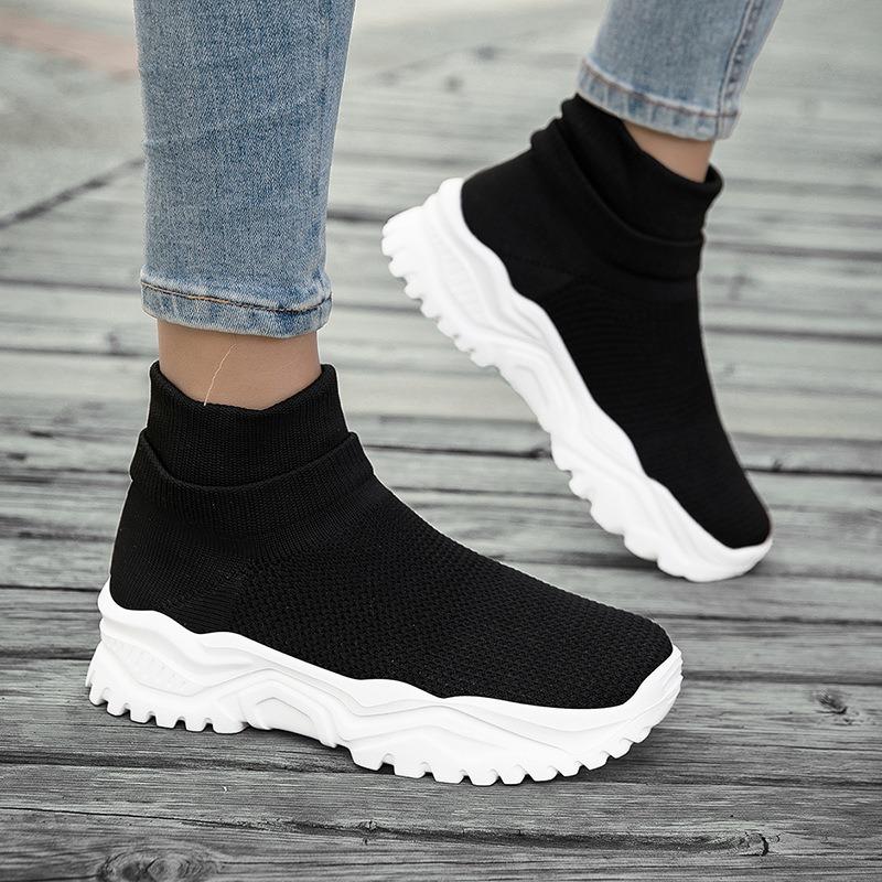 New socks fly-woven shoes couple breathable sports and leisure men's versatile walking foot cover light women's shoes