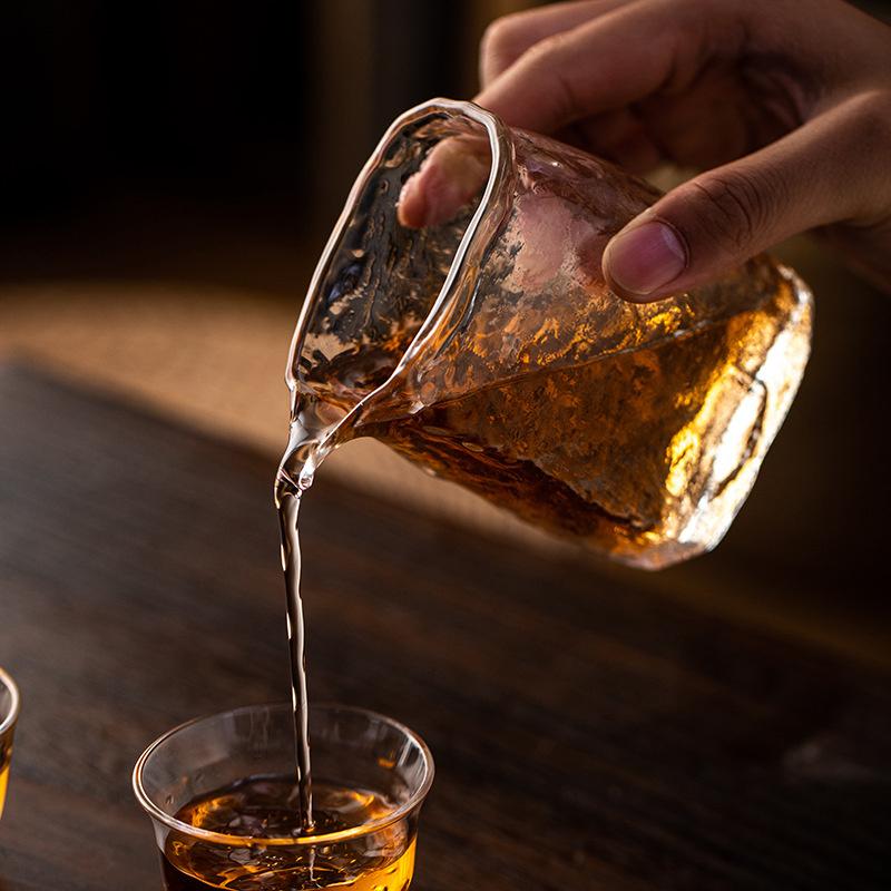 Japanese Style Square Hammer Glass Fair Cup Heat Resistant Tea Separator Tea Divider Kung Fu Tea Set Teaware Accessories