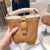 Autumn and Winter Bags Women's Shoulder Bags Women's Casual Retro Plush Bags Versatile Commuter Bags Mao Mao Portable Messenger Bags