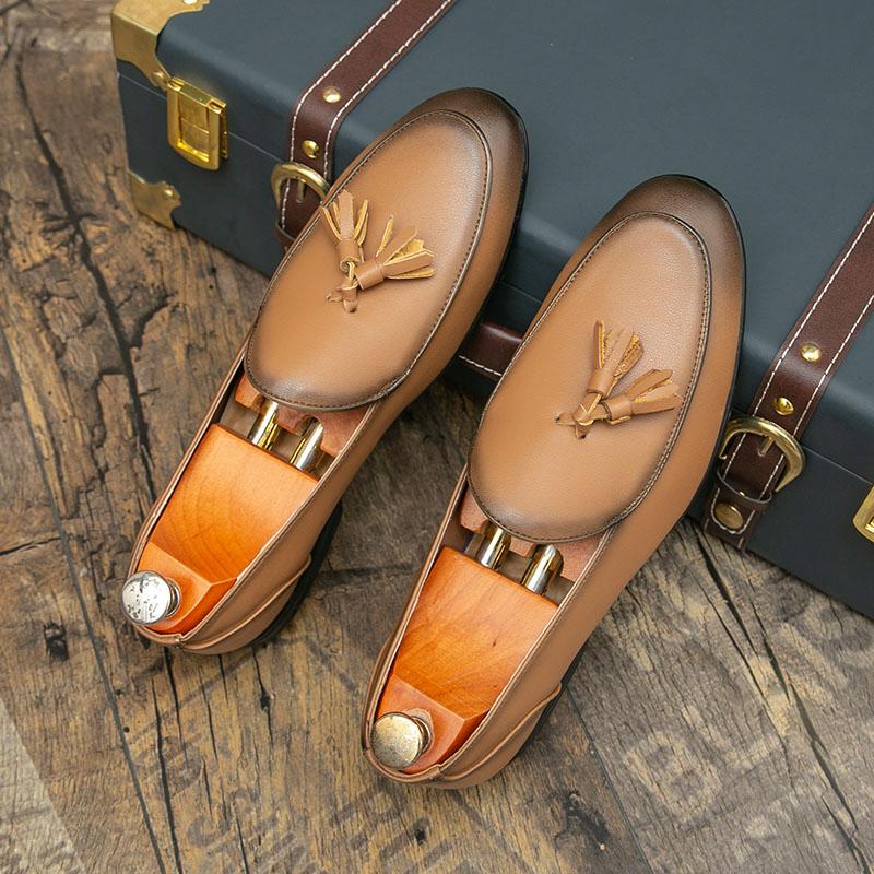Popular Men Tassel Shoes American Fashion Brand Small Leather Shoes British Business Travel Social Shoes Sizes 38-47 Men Shoes
