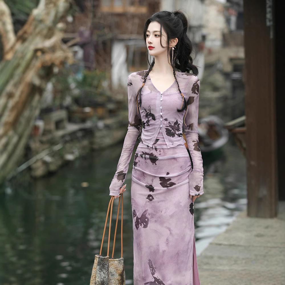 

Платье-сарафан с фиолетовой тушью и кардиган: Женский костюм-двойка в китайском стиле - Весенне-осенний дизайн с длинным разрезом XL