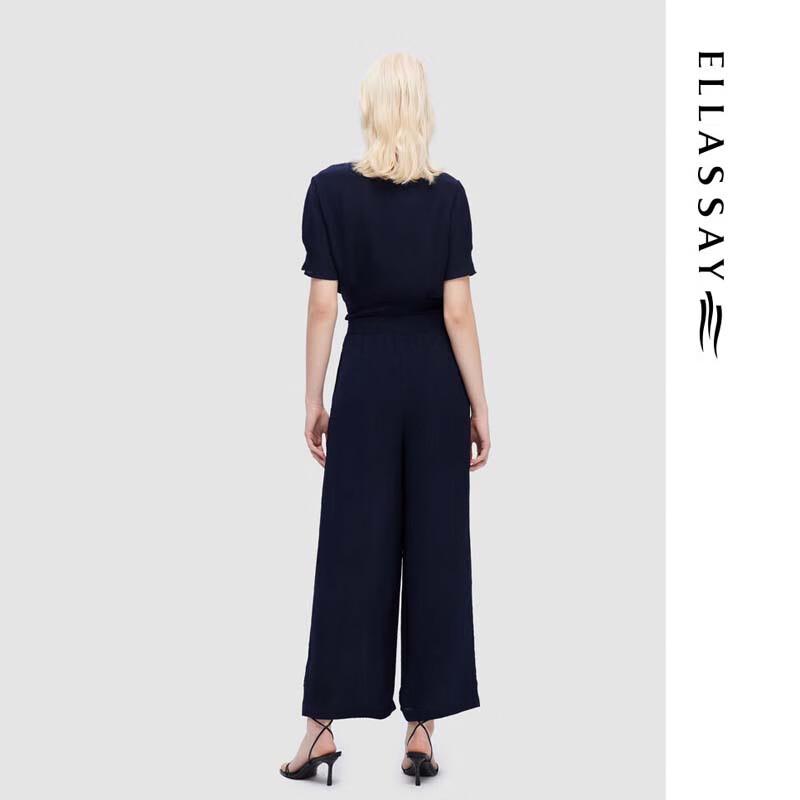 ELLASSAY Women's V-Neck Slim-Fit Blouse