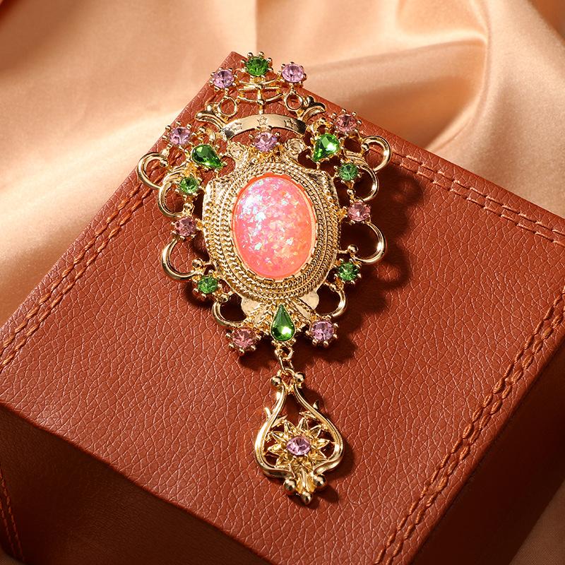 Vintage Palace Style Pendant Round Brooches For Women Lady'S Clothes Brooch Pins Gifts