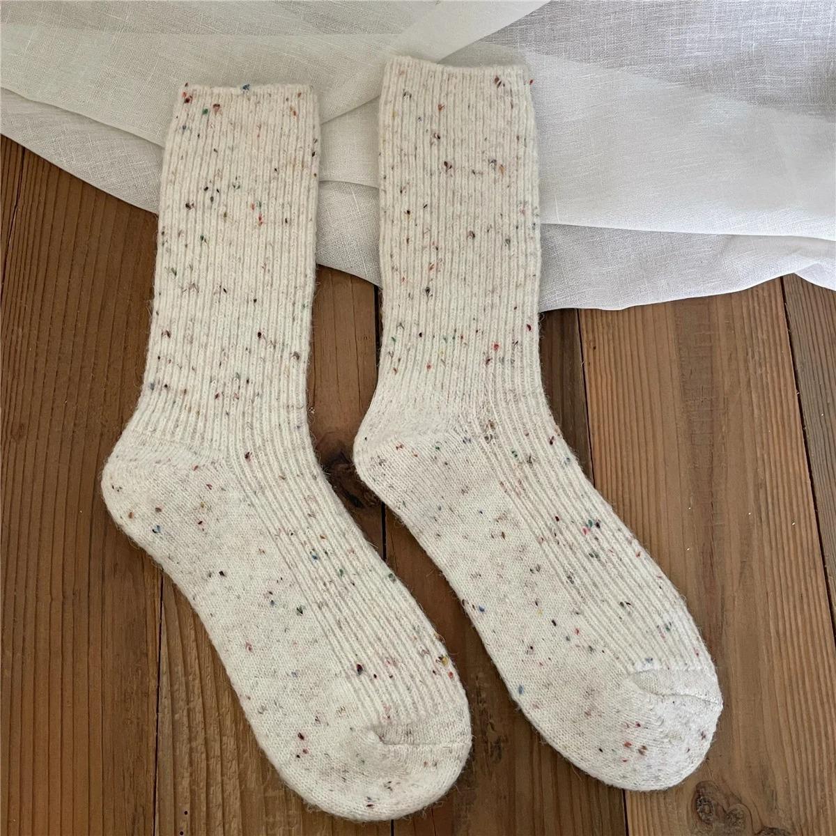 

Thick Dotted Wool Socks for Autumn Winter Solid Color Japanese Mid Tube Pile Socks Cashmere Confinement Socks Thick and Sturdy One Size білий
