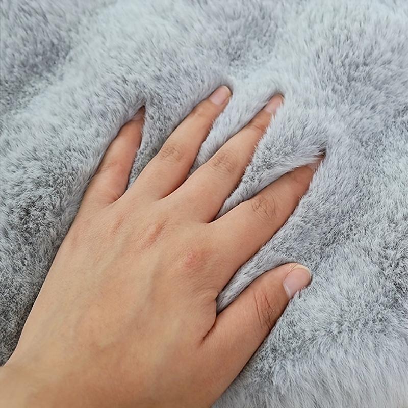 1pc Bubble Fleece Fabric Round Simple Solid Color Premium Soft Fluffy Easy To Clean Furry Warm Cute Indoor Decorative Carpet Suitable
