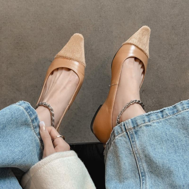 

New solid color leather single shoes, four seasons women s fashion single shoes, pointed non-slip beef tendon sole, large size low heel small le 34