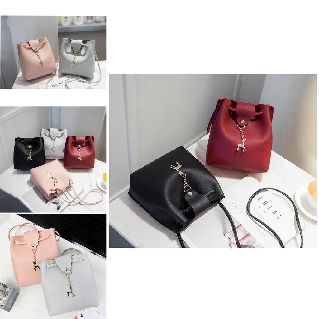 Sac à Bandoulière Tendance Motif Napa Forme Coquillage avec Accent Cerf Printemps Été Nouveau Portefeuille Téléphone Bandoulière Femme