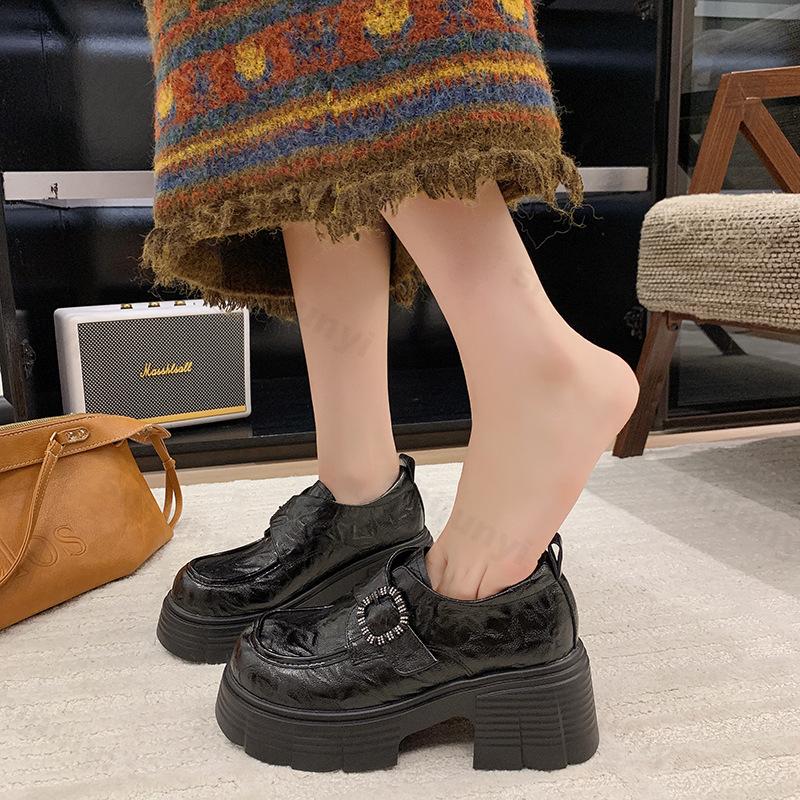 Damen Loafer 2026 Herbst Neue Mode Gürtelschnalle Klobiger Absatz Lederschuhe Höhenverstellung Outdoor Rutschfest Mittlerer Absatz Schuhe