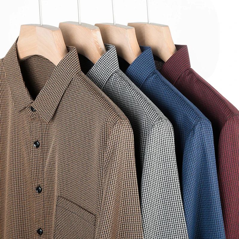 New Men's Casual Small Plaid Long Sleeved Lapel Shirt for Spring and Autumn Fashion Comfortable Wrinkle Free Top Without Ironing
