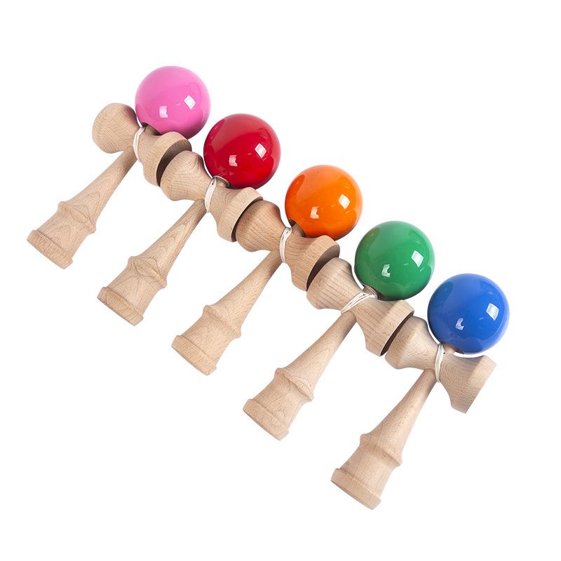 Hölzernes Kendama-Spielzeug für Kinder: Verbessern Sie die Hand-Auge-Koordination und Kreativität