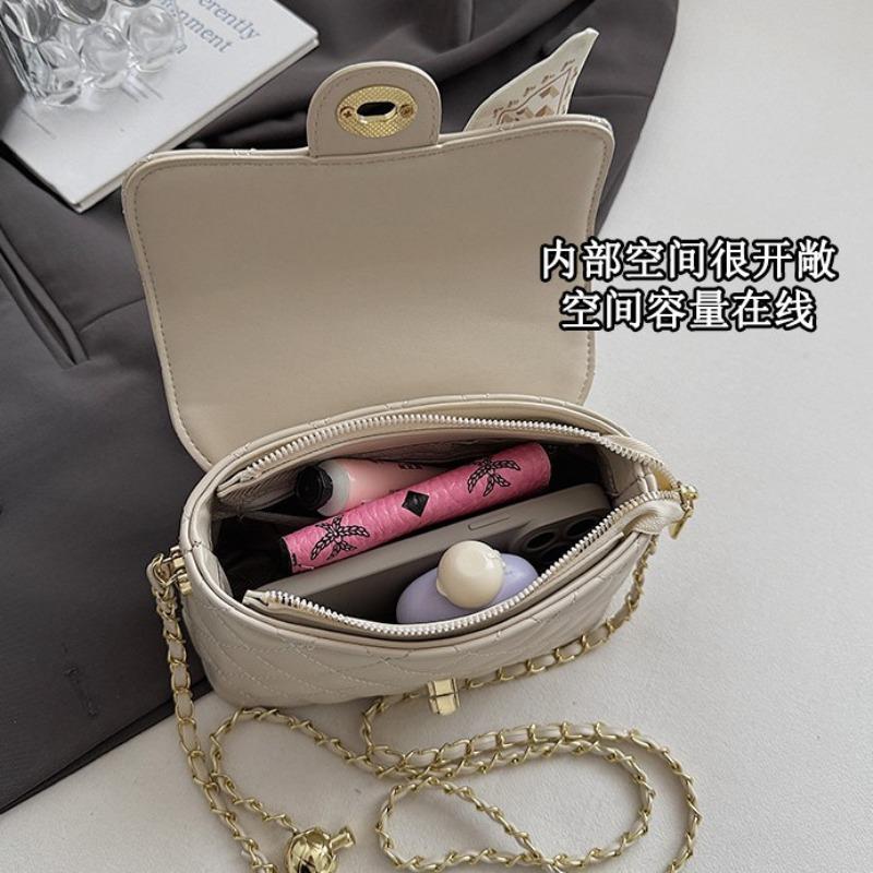 New Xiaoxiangfeng bag, diamond chain, small square bag, women's versatile messenger bag, commuter shoulder handbag.