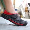 2025 Sommer Herren Atmungsaktive Rutschfeste Geschlossene Zehen StrandSchuhe mit Dicker Sohle und Jelly Design