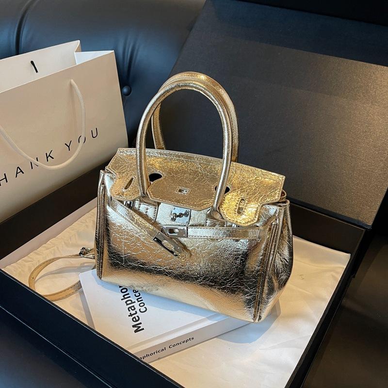 New High-end Fashion Laser Contrasting Platinum Bag Portable Shoulder Diagonal Across the Trend