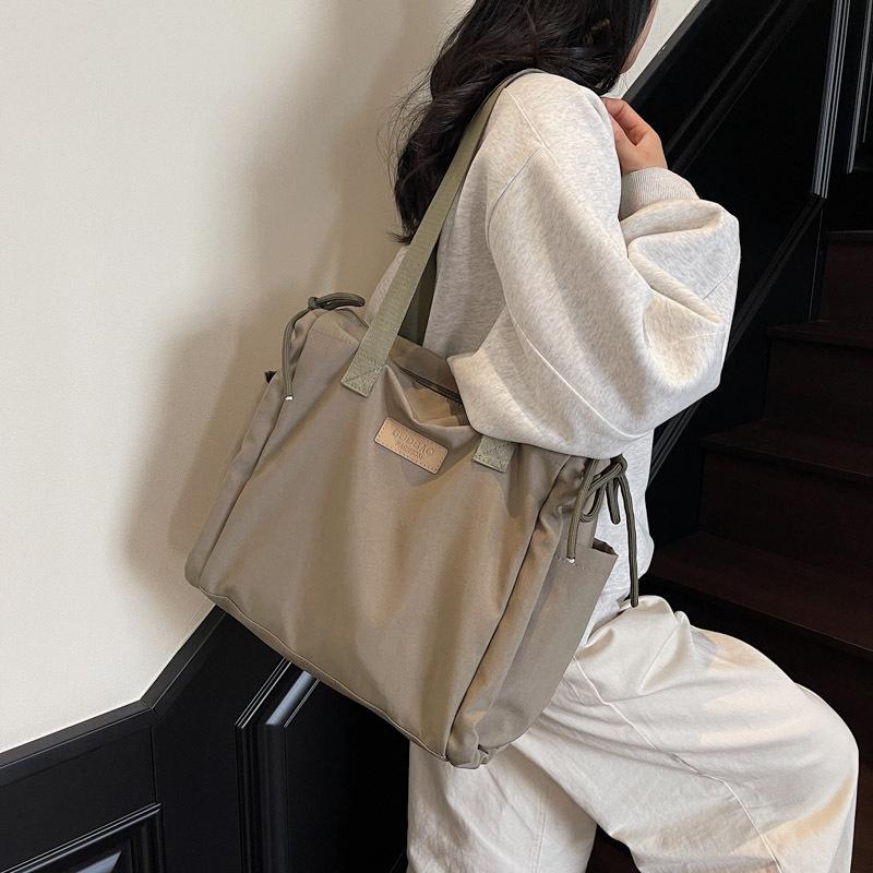 Foreign Temperament, Simple Niche Design, Casual Large-capacity Bag, 2025 Summer New Women's Shoulder Tote Bag