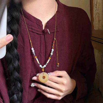 Gray Agate Beaded Resin Pendant Necklace Retro Ethnic Style Temperament Collarbone Chain Niche Light Luxury High-end Jewelry