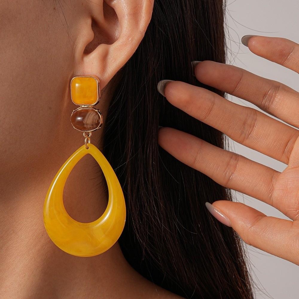 1 Pair Vintage Style Dangle Earrings Dangle Type Lightweight Water Droplet Earrings Yellow Color Geometric Earrings