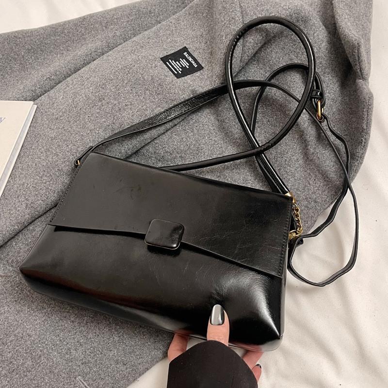 Ielgy Autumn Winter Retro Fashion All-Match Messenger Bag Super Hot One-Shoulder Underarm Small Square Bag