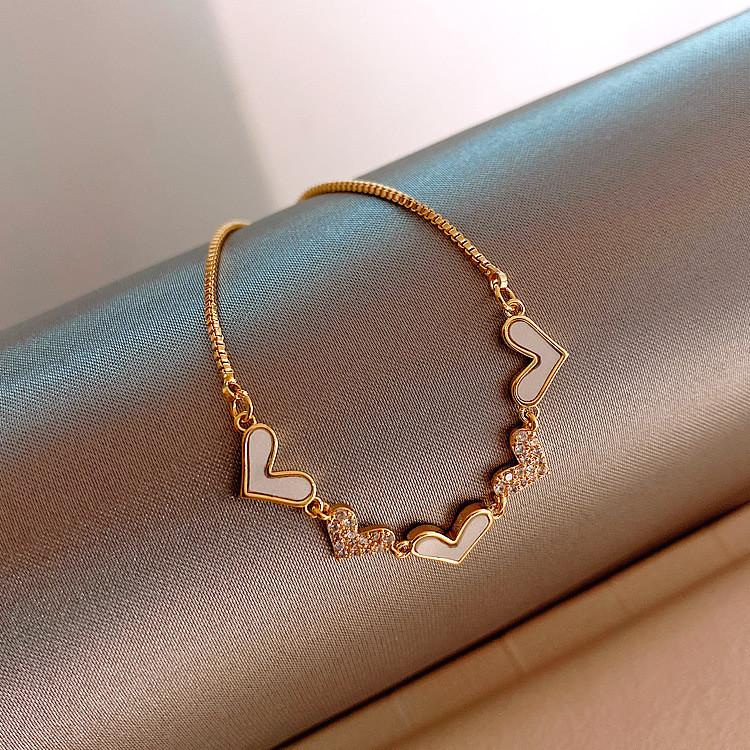 Koreanischer Stil Herz-Charms-Armband mit Zirkon-Verzierung für stilvolle Frauen