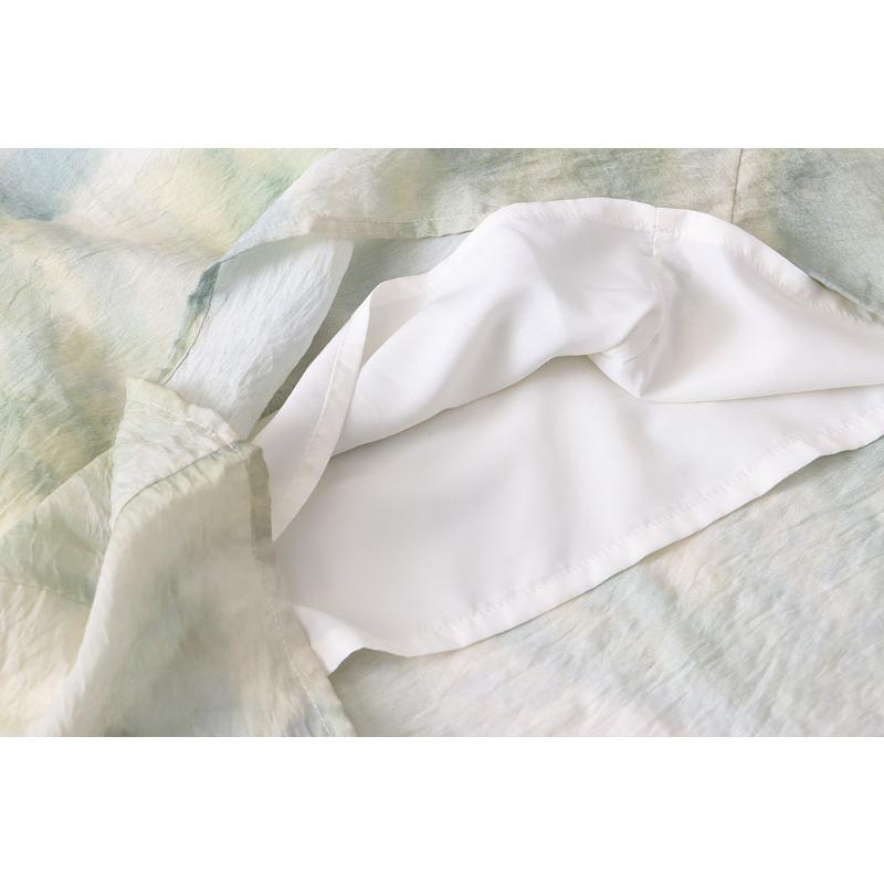 Oil Swoosh Stahovací šňůrka Neck Design Brzy na jaře