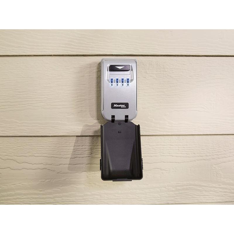 Master Lock 5425e Nástěnná schránka na klíče s podsvíceným číselníkem Select Access