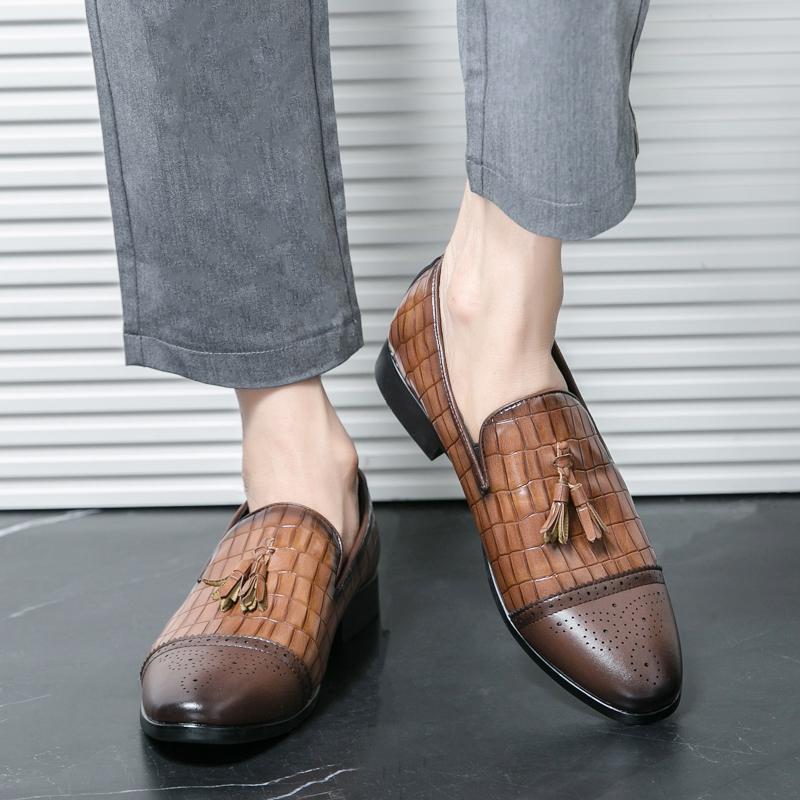 Mode Spitzschuhe für Herren Modischer Quasten-Designstil Trendige Party Nachtclub Outdoor Walking Trendiger Herren Slipper