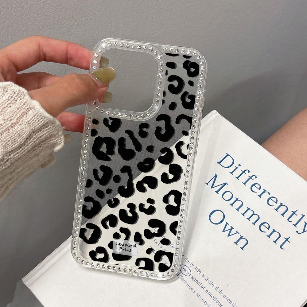 Leopard print black background, suitable for iPhone17Pro flash diamond mobile phone case, Apple 16 advanced sense 14/15 light luxury 12 large holes