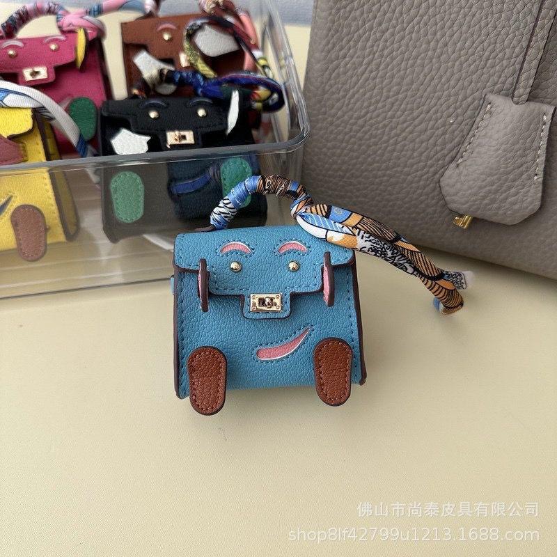 Mini Doll Airpod Earphone Cover Cross-border Explosion Bag Pendant Keychain Car Ornament