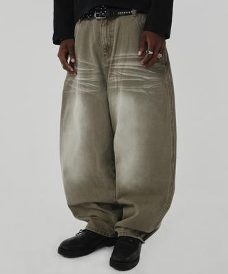 Broeken en rokken – Jeans