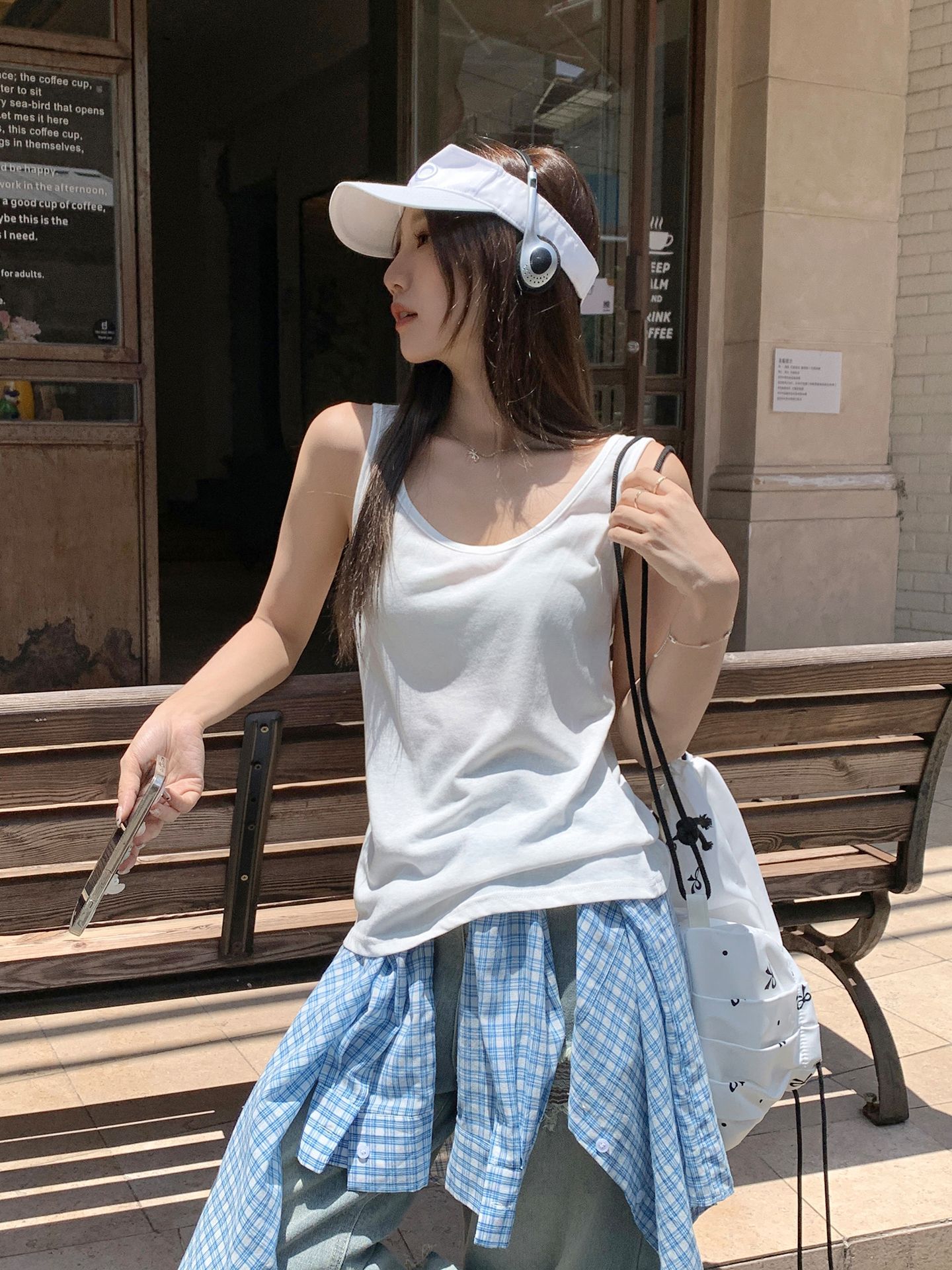 New fresh and sweet solid color crew neck vest women s summer senior sense loose lazy wind sleeveless short top S белый