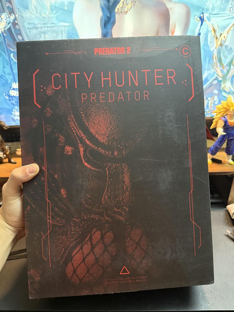 HC Predator Scar Raider 2018 Fugitive Flower Crab Predator Action Figure Model Ornament