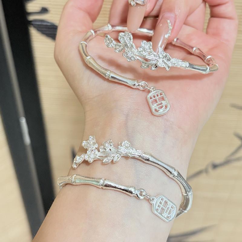 High-value Fu Character Bamboo Joint Open Bracelet New Chinese Butterfly Flower Cluster Flying Young Women's Bracelet Ins