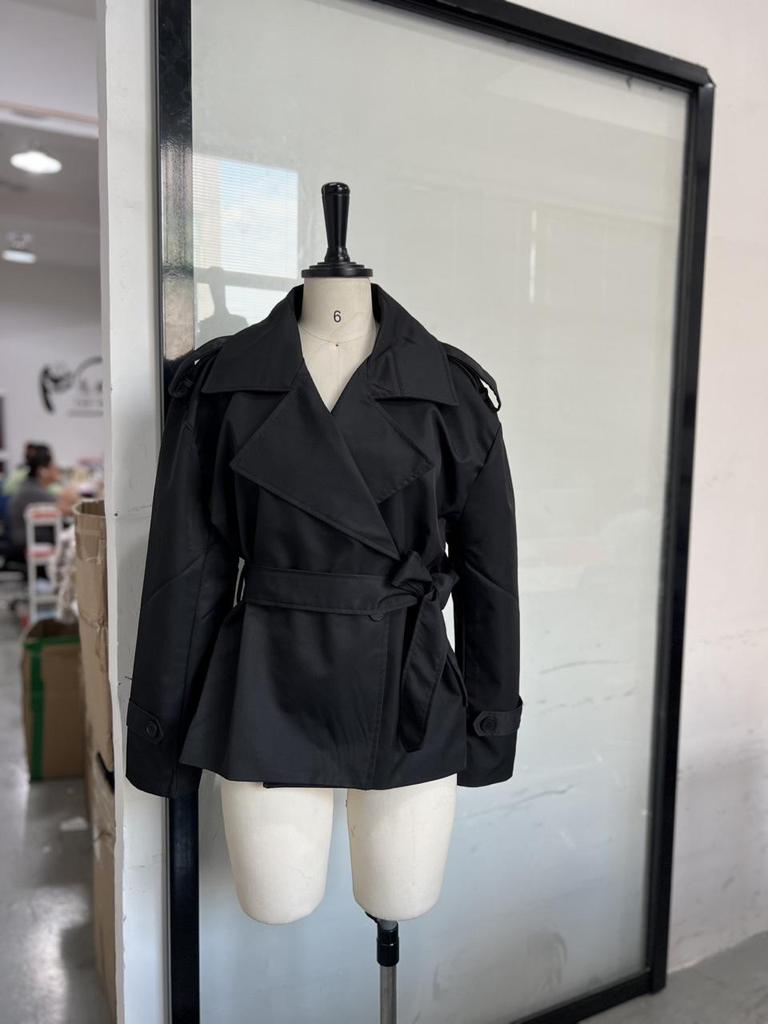 2025 Spring-Autumn Solid Color Belted Short Trench Coat