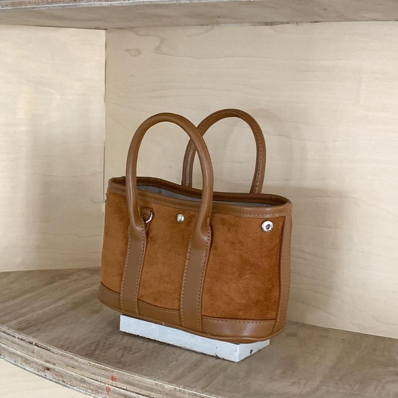 Suede hand carry garden bag retro shoulder messenger bag autumn and winter new portable small tote bag
