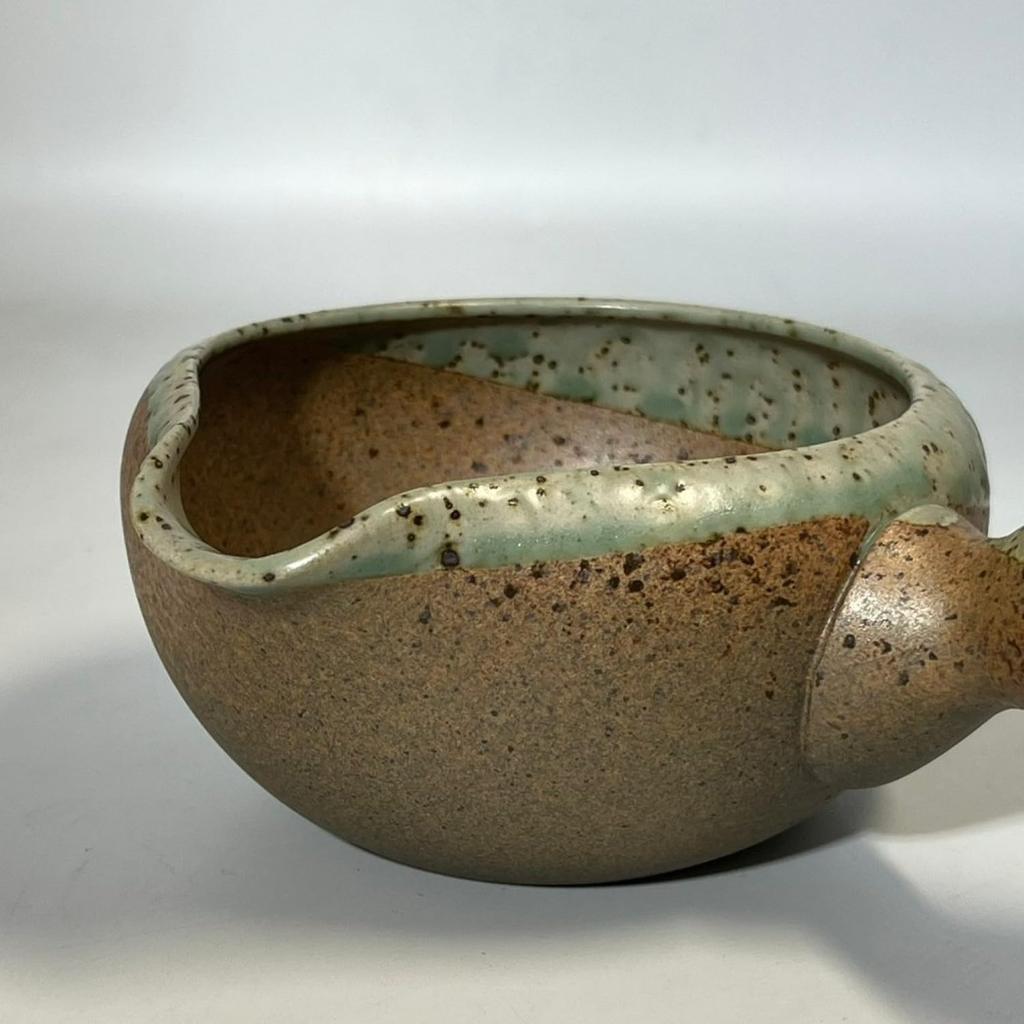 Japanese ceramics, Tamamitsu, ash glaze water cooler
