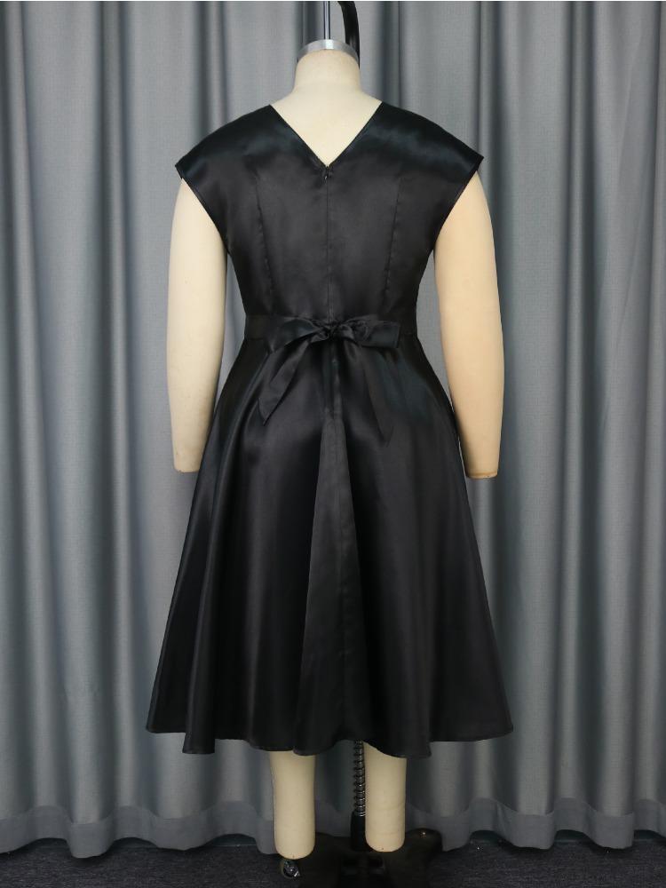 Dámské šaty bez rukávů s výstřihem do V Černé ke kolenům Elegantní saténové A-linie Párty Večerní róby Vintage Koktejlové outfity na události