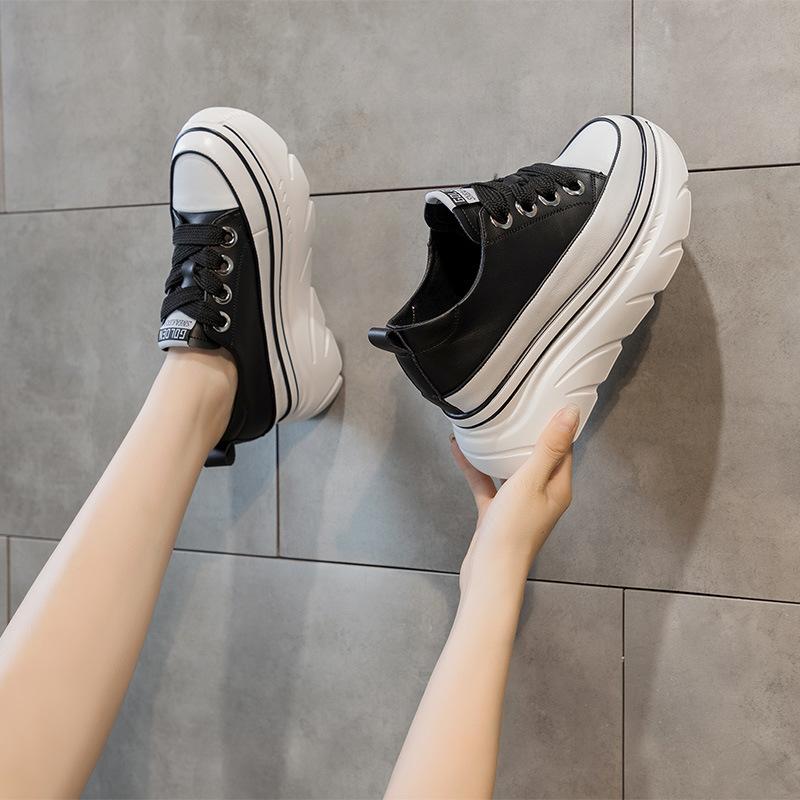

Маленькие белые туфли женские весна и лето 2025 новые туфли на платформе одинарные туфли маффин универсальные спортивные кеды на внутренней платформе повседневные туфли с 40