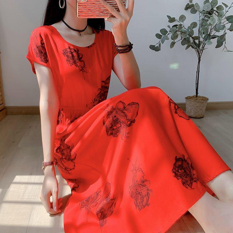 Свободное и обтягивающее хлопково-шелковое платье с короткими рукавами для летней — фото 35