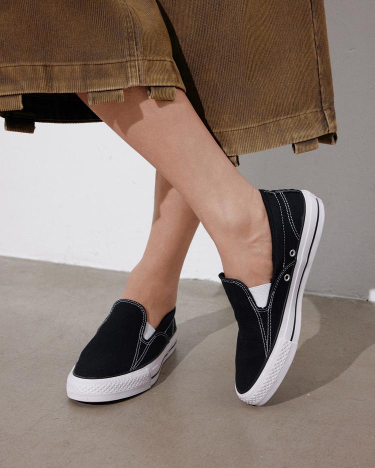 Converse Abrasion Resistant Cushioning Support Low Top Canvas Shoes Un
