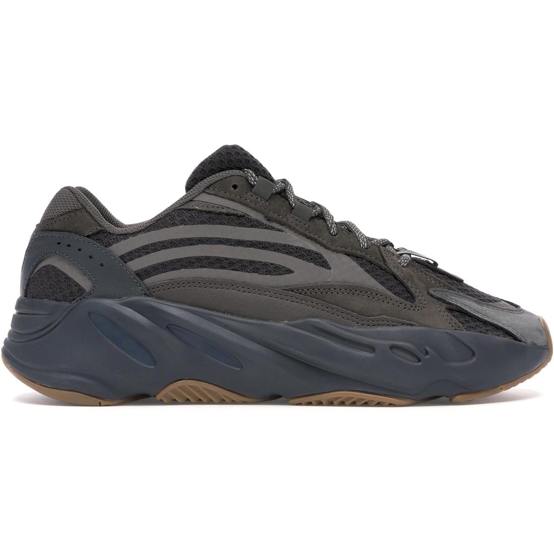 

Кроссовки adidas Yeezy Boost 700 V2 Geode(ЭГ6860) 36