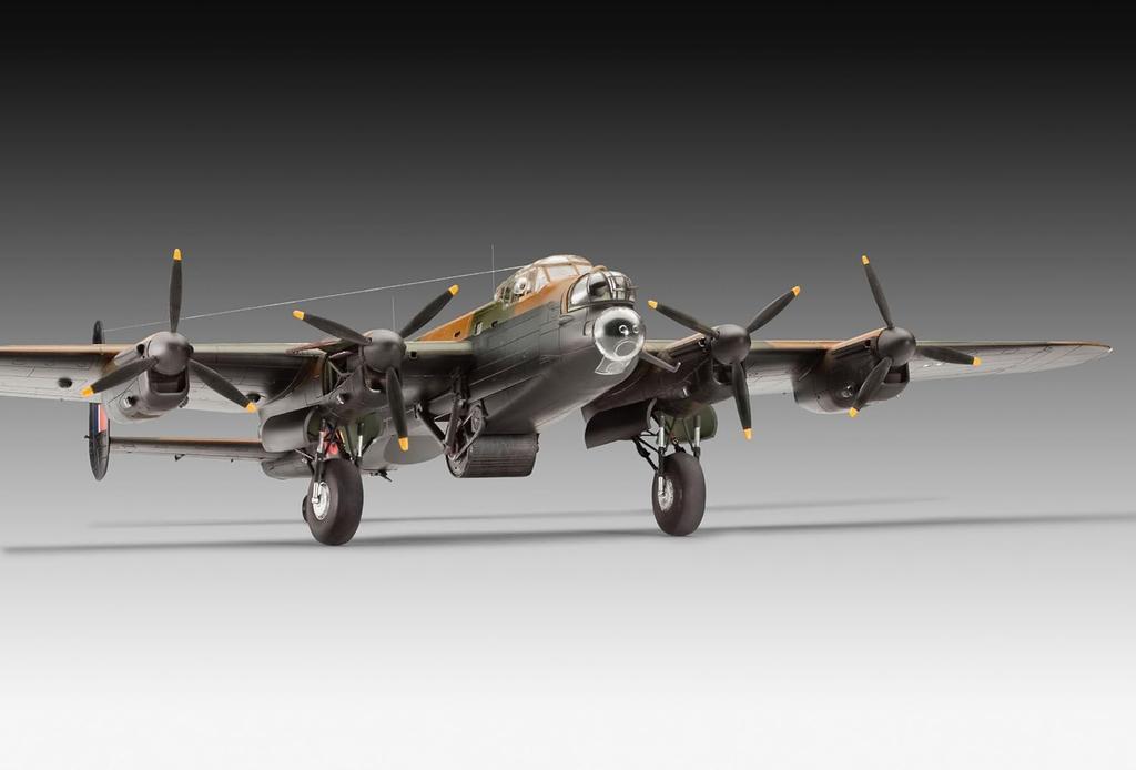 German Revell 1/72 Lancaster Dambuster 04295 Plastic Model