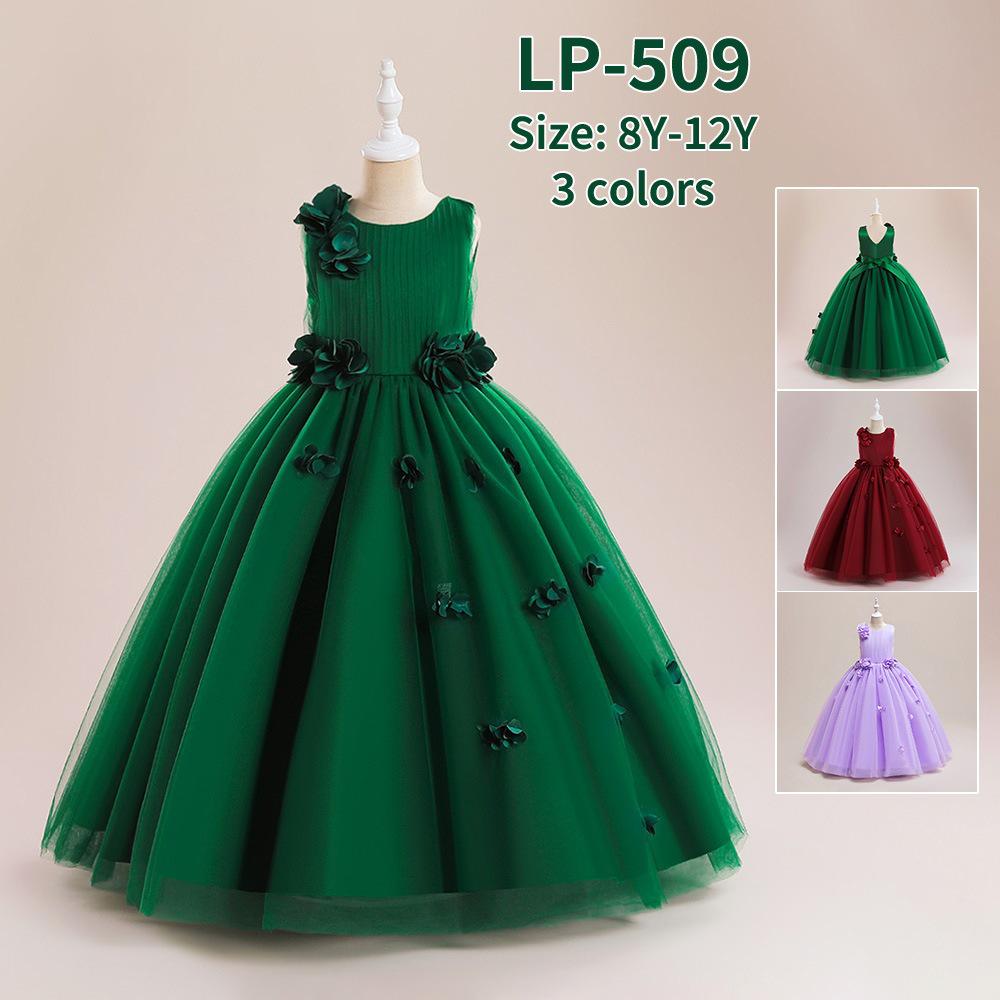 2024 Spring Collection: Princess Evening Dress with 3D Appliques and Tulle Skirt