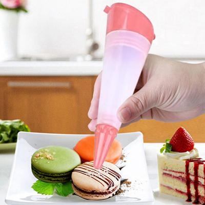 Chocolate Decorating Pen 3 Heads Cake Writing Tool for Cupcakes Pastries DIY Cake Decoration Kit with Plunger Easy To Use Kitchen Accessory