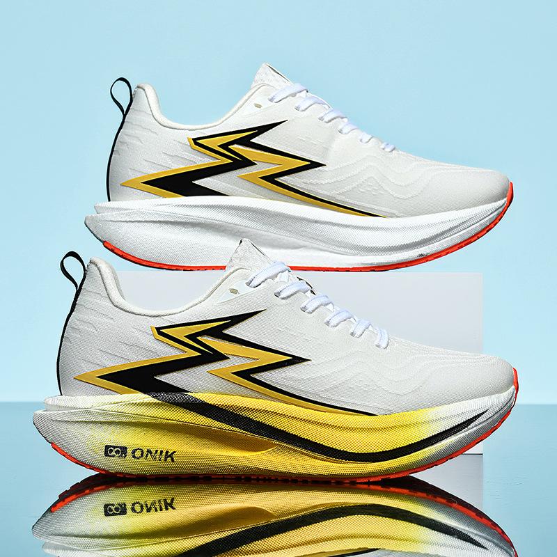 High-quality marathon carbon board running shoes fly-woven breathable sports shoes middle school students racing body test running shoes shock ab