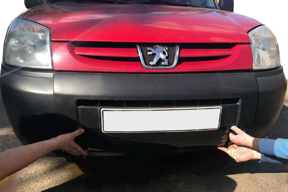 

Зимові грати (2003-2008) Матова для Peugeot Partner