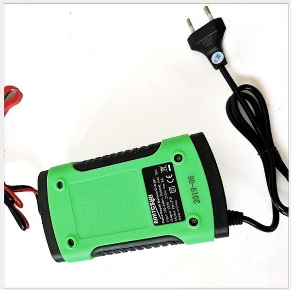 12V 6A nyeste profesjonelle bilbatterilader LCD-skjerm Intelligent bil Motorsykkel Jump Starter Nødlader