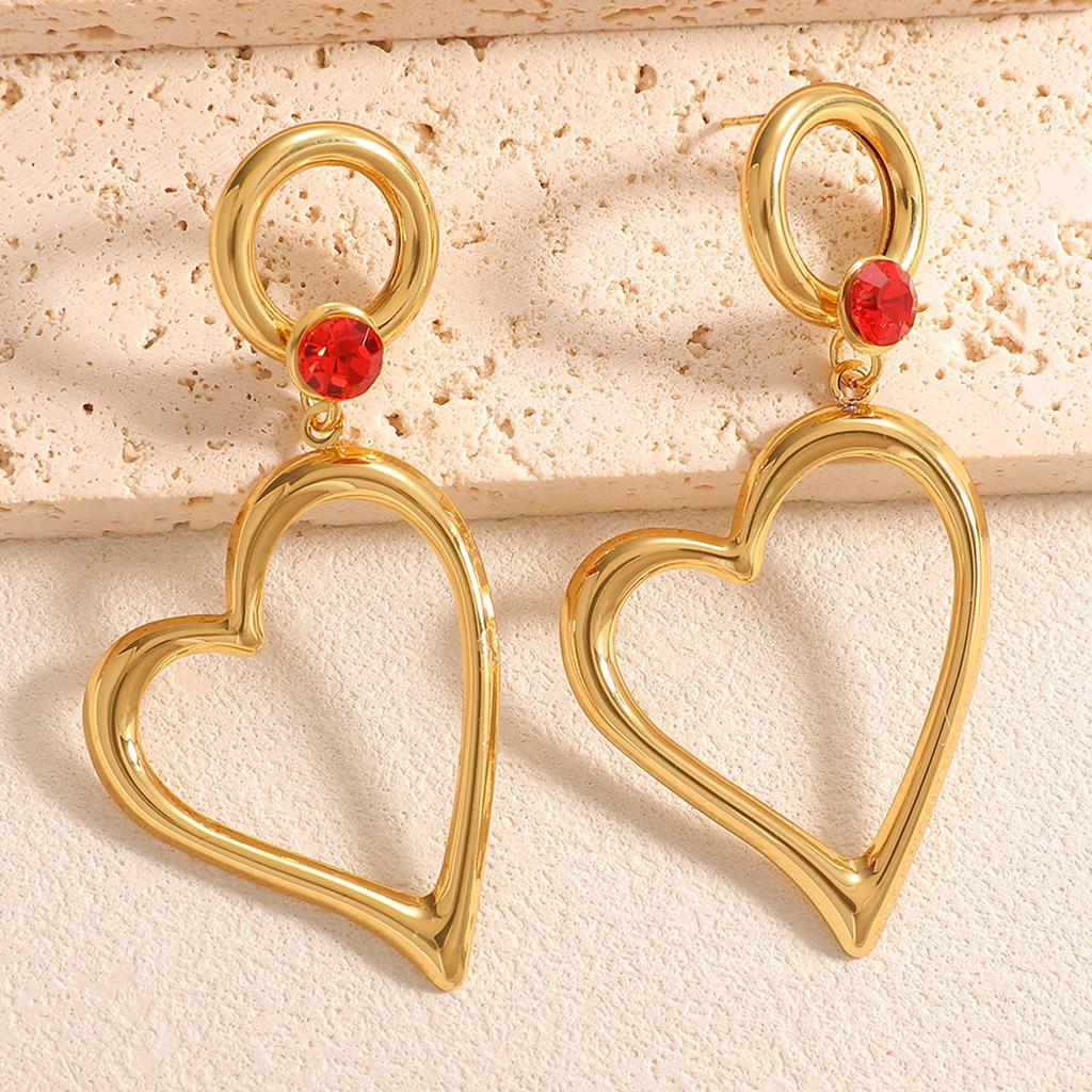 New heart-shaped minimalist hollowed-out earrings, pendants, round alloy stud earrings, light luxury style earrings and earrings