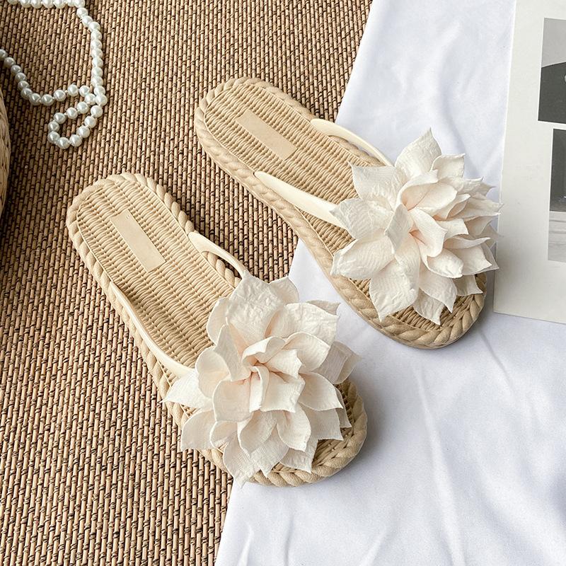 Flower sandals summer versatile flat flip flops anti slip beach sandals